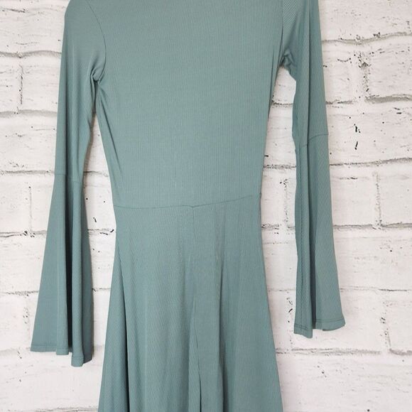 Topshop Women's Sage Green Ribbed Bell Long Sleeve Mini Paris Dress Size US 4 - Picture 5 of 16